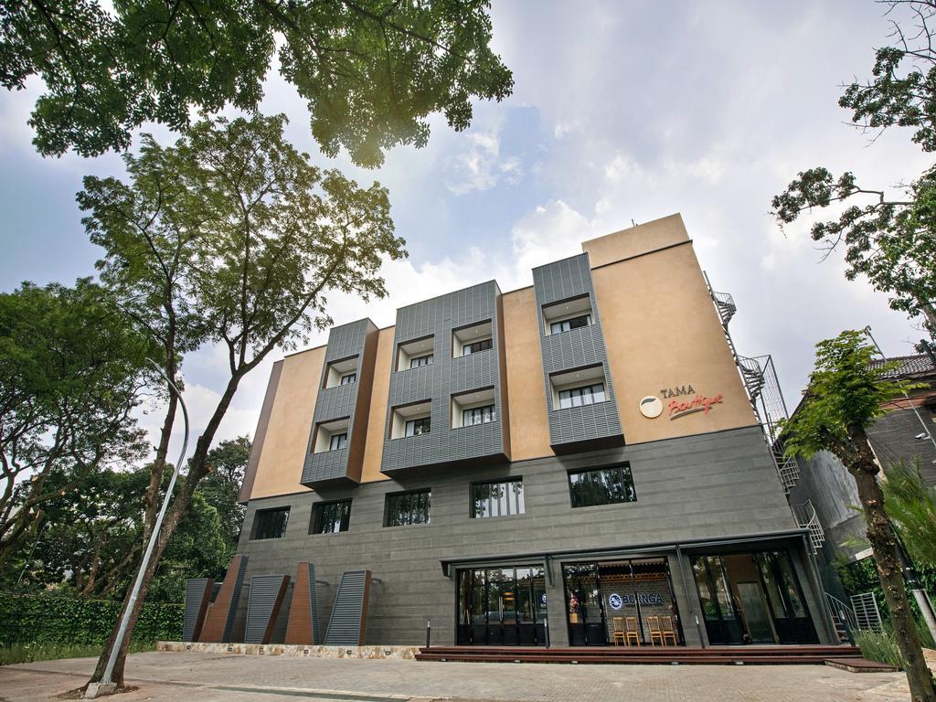 Tama Boutique Hotel Bandung Exterior foto